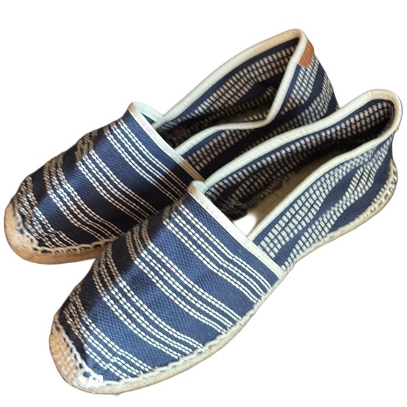 Sundance Toni Pons Valencia Espadrilles, Navy White striped Size 9 (40) New - Picture 1 of 11
